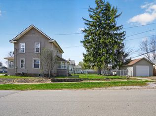 406 E McDevitt Ave, Jackson, MI 49203