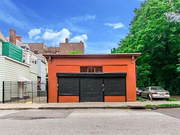 5th image of 483 Van Cortlandt Park Ave