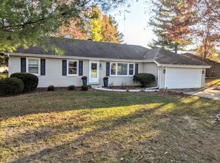 21401 W Starry Ln, Lake Zurich, IL 60047