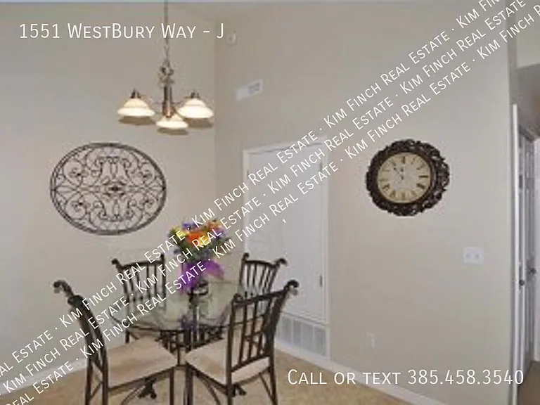 1551 Westbury Way #J — Photo 33