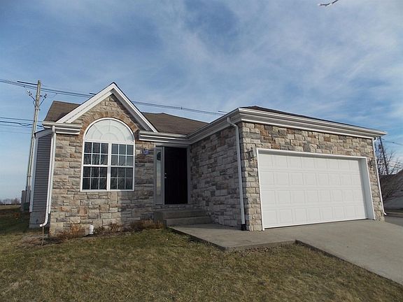 2nd image of 652 Green Valley Dr