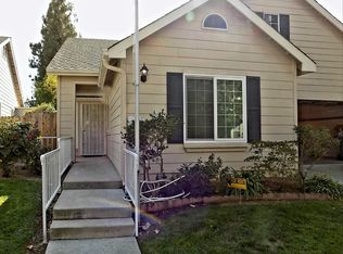 1019 E Monticello Cir, Fresno, CA 93720