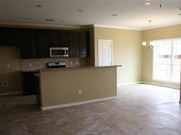 2nd image of 1759 Heath Dr
