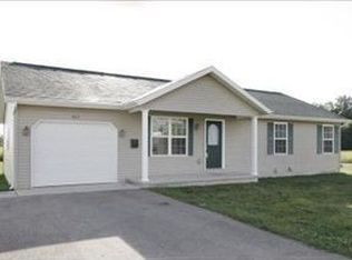 763 10th St, Plainwell, MI 49080