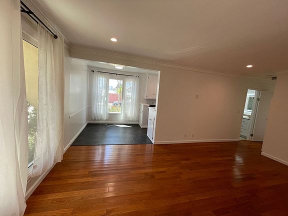 3rd image of 1416 S Hayworth Ave APT 1
