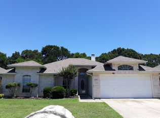 3203 Peakview Dr, Corinth, TX 76210