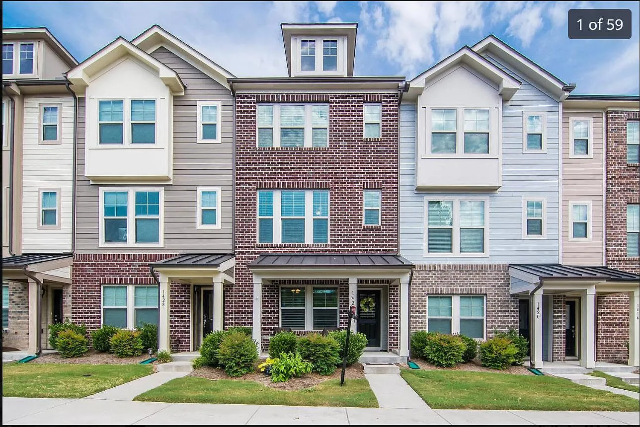 3 bed, 3.5 bath, 1745 sqft, $2,095 — Photo 1