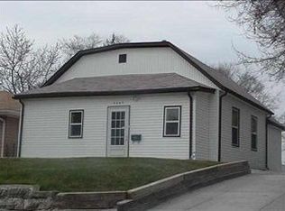 3840 Parker St, Omaha, NE 68111