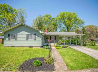 143 Tyson Rd, Oak Ridge, TN 37830