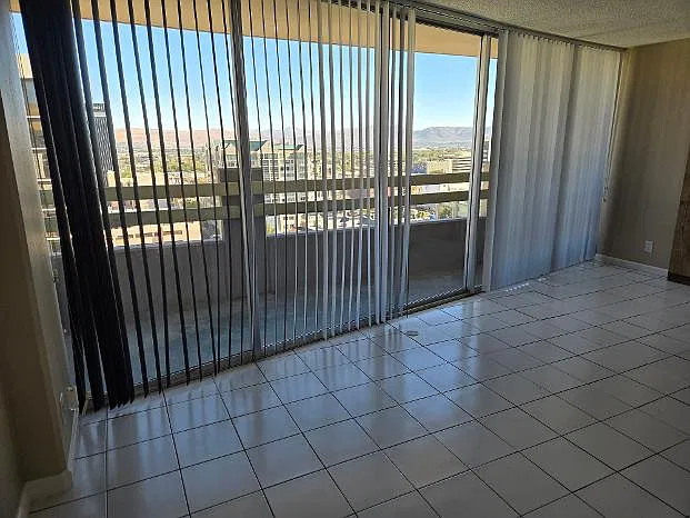 Studio, 468 sqft, $1,195 — Photo 3