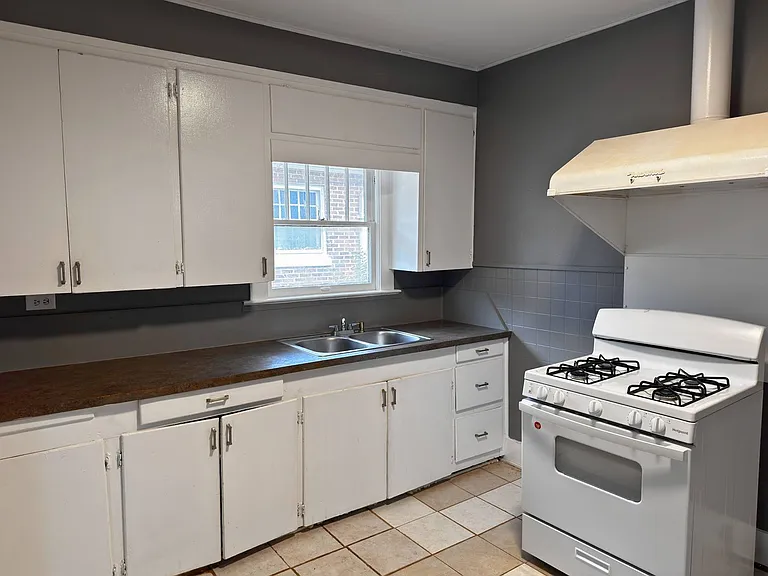 1705 Pearl Ave — Photo 11