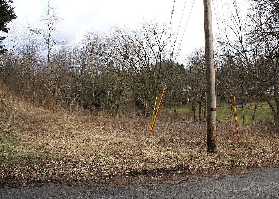 1st image of 142 N Duane Drive
