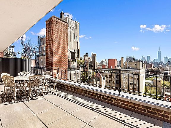 2nd image of 60 W 13th St #Pha