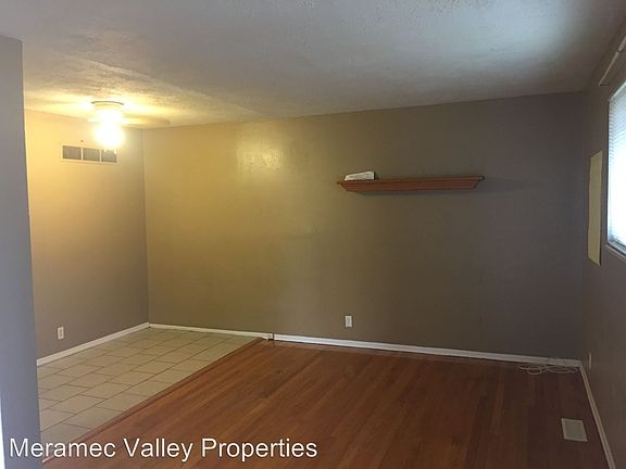 3rd image of 325 Eichelberger St APT B