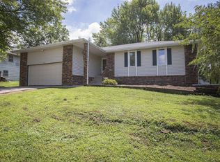 2150 E Swallow St, Springfield, MO 65804