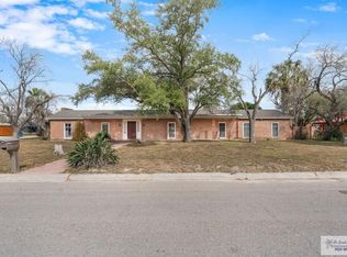 638 W Rodriguez Ave, Raymondville, TX 78580