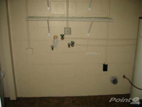 5th image of 699 Broadmoor Cir