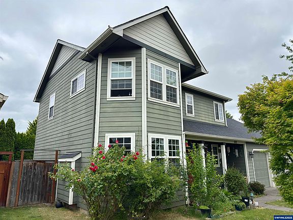 3rd image of 622 Saint Marys Ave