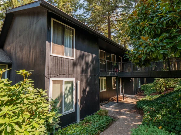 2665 Woodstone Pl, Eugene, OR 97405