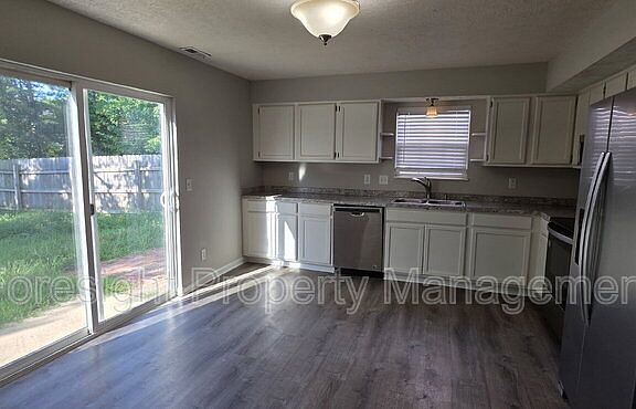 3rd image of 267 Freedom Ln