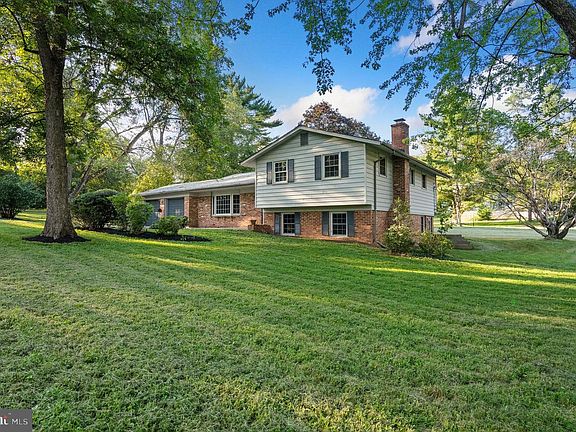 3rd image of 13321 Wye Oak Dr
