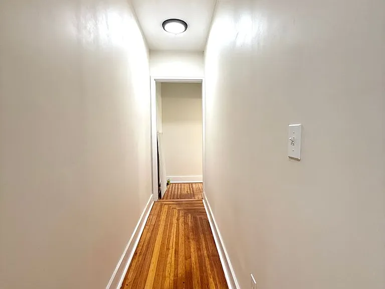 37 Green St — Photo 26