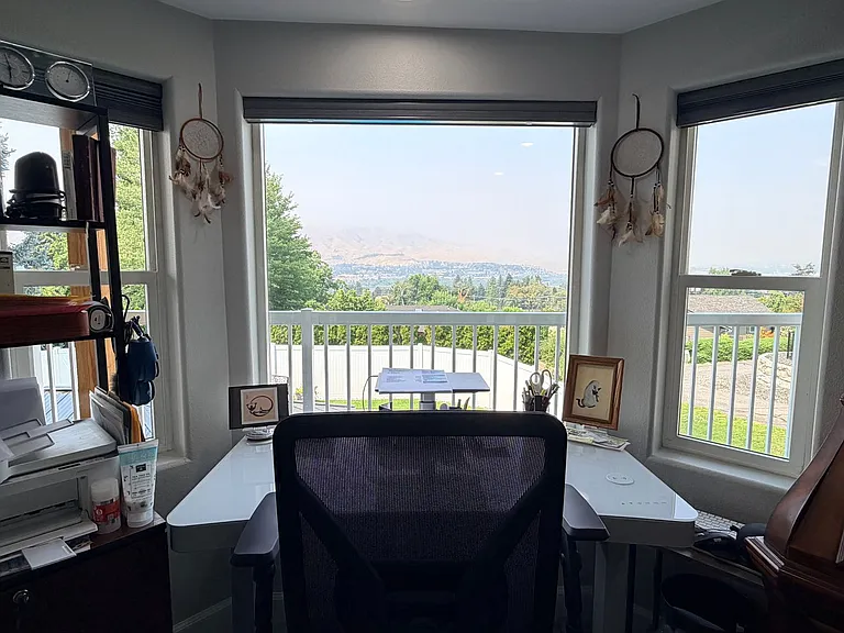 2637 Afton Pl NE — Photo 13