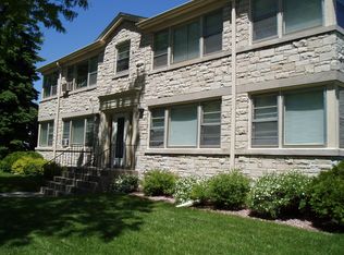 5211 N Santa Monica Blvd, Whitefish Bay, WI 53217
