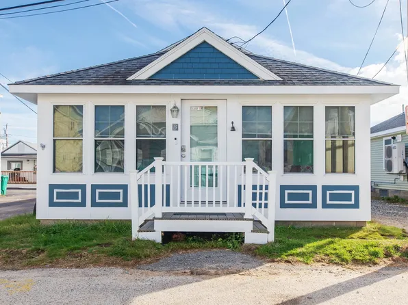 15 Perkins Avenue, Hampton, NH 03842