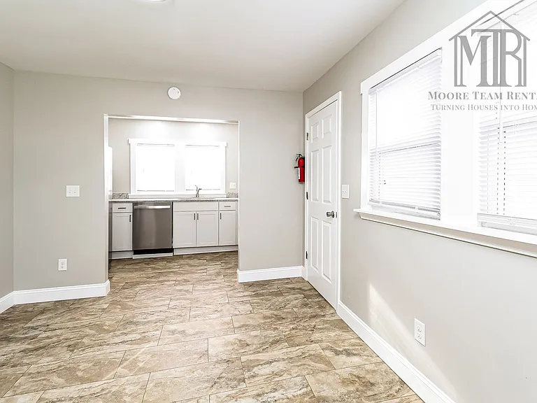 177 Half Circle Ln — Photo 6