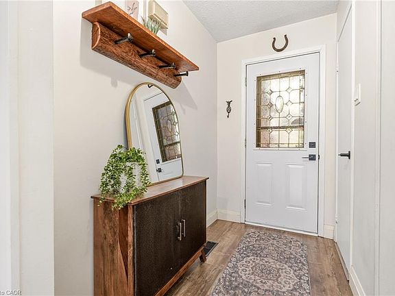 3rd image of 660 Oxford Rd #58