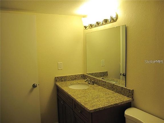 4th image of 620 Orange 221 Dr