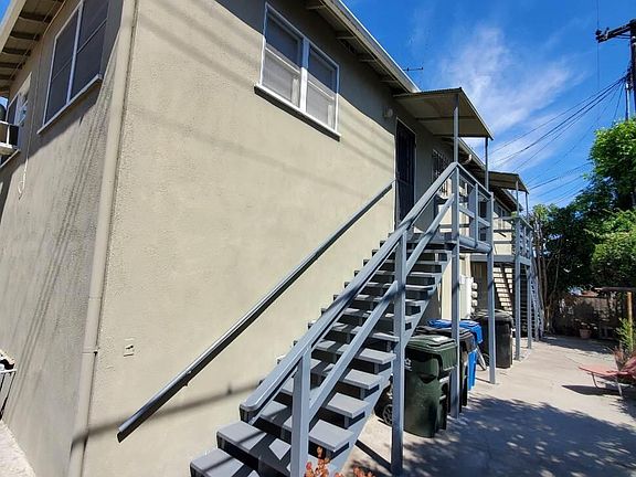 5th image of 413 N Monterey St #A
