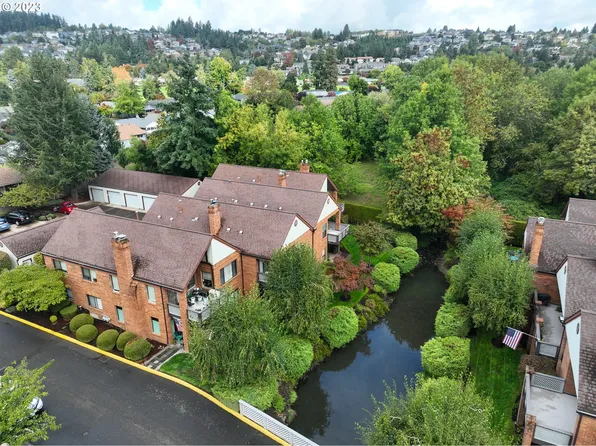 11992 SW Royalty Ct APT 5, King City, OR 97224