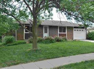 2831 SW Tutbury Town Ct, Topeka, KS 66614