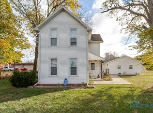 205 S Coy Rd, Oregon, OH 43616