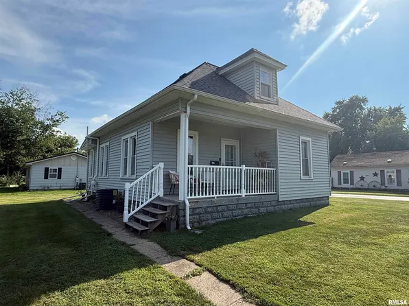 321 W Avenue F, Lewistown, IL 61542