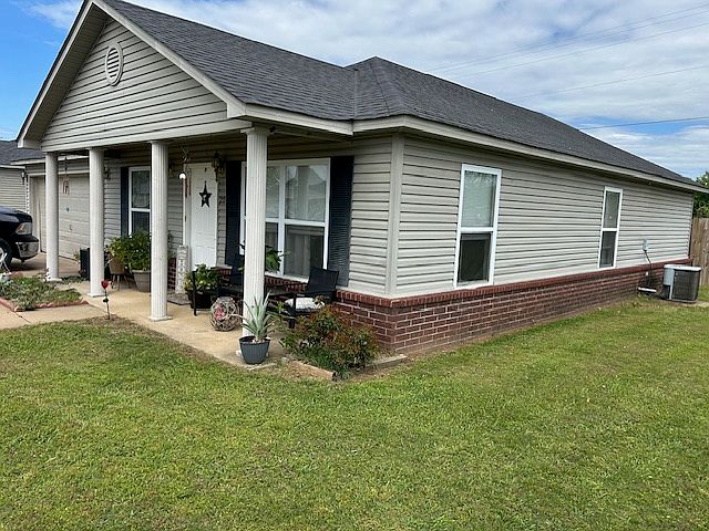 2nd image of 20 Cypress Ave