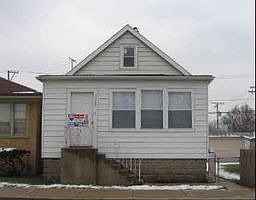 Home for Sale in CHICAGO, Illinois $150,000