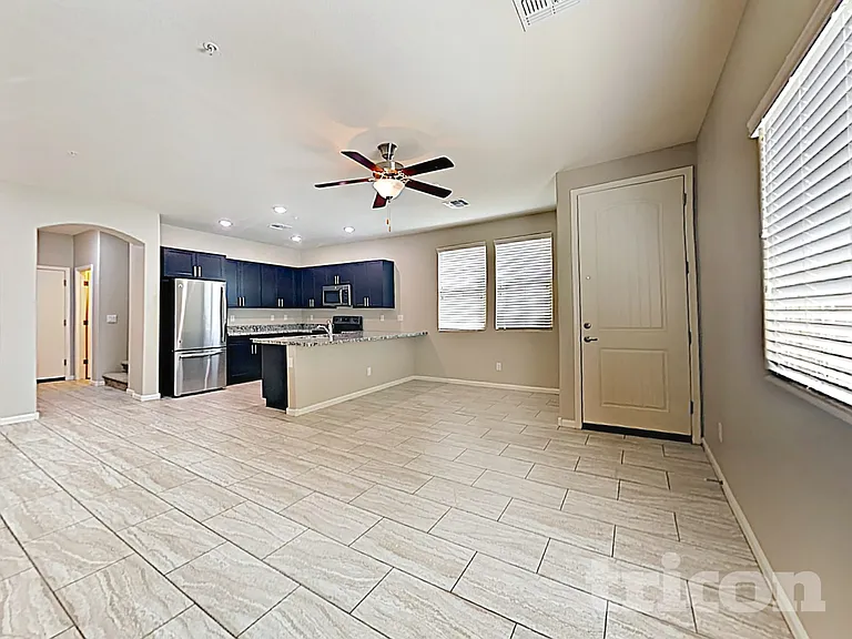 12541 W Hummingbird Ter — Photo 2