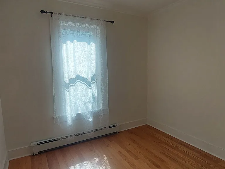 1614 Eldridge Ave — Photo 12