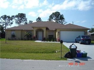2422 SE Victory Ave, Port Saint Lucie, FL 34952