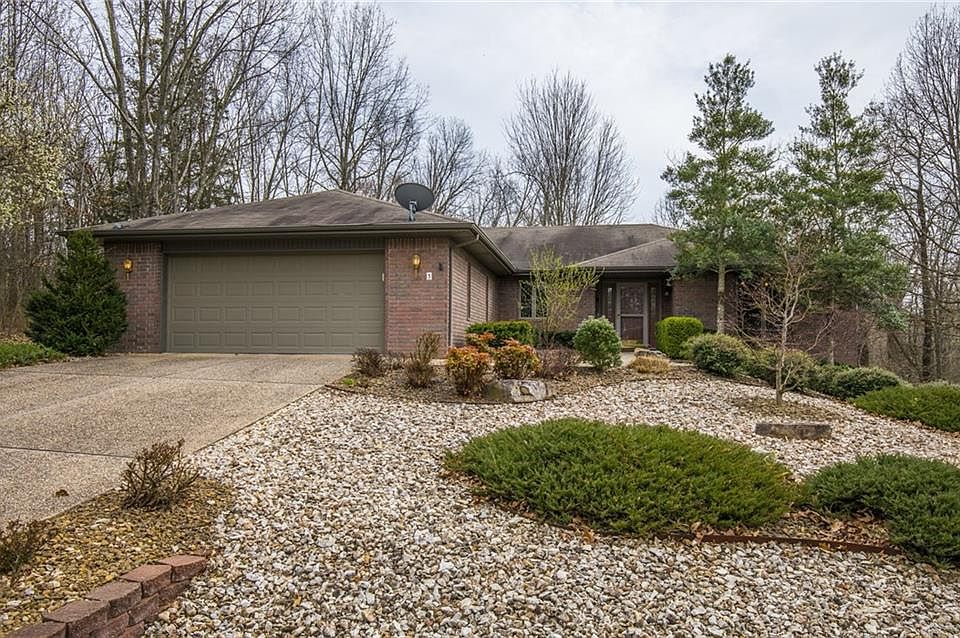 1st image of 3 Richardson Ln