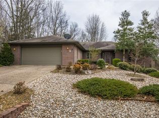 3 Richardson Ln, Bella Vista, AR 72715