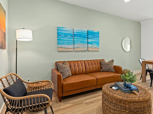 111 W Sunny Isle Dr, South Padre Island, TX