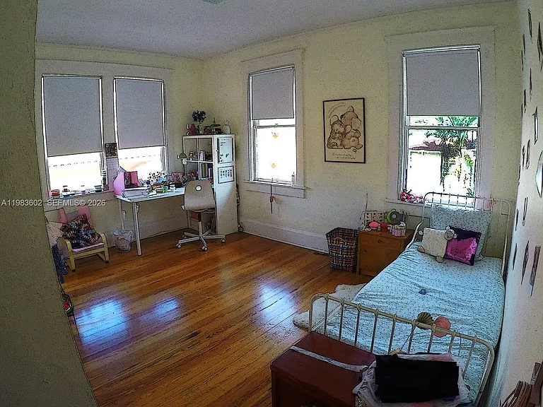 2000 S Miami Ave — Photo 32