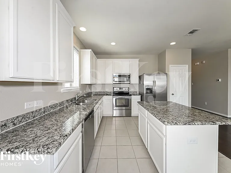 2023 Avondown Rd — Photo 8