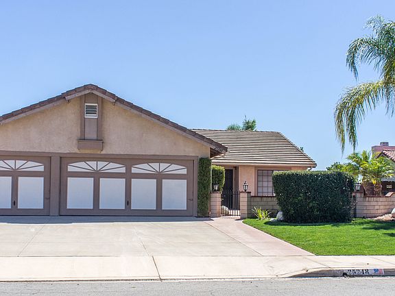 2nd image of 25248 Madrone Dr