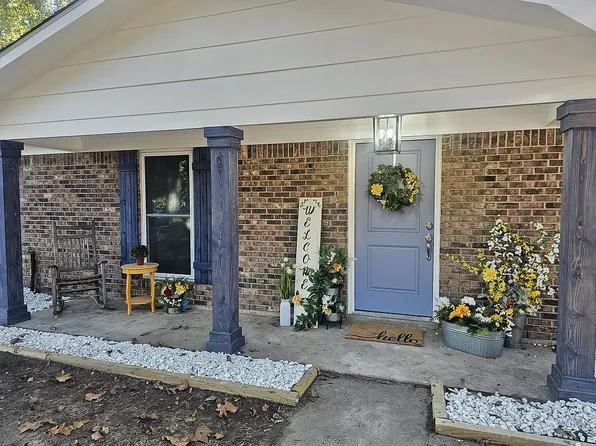 5401 Highland Rd, Mobile, AL 36693