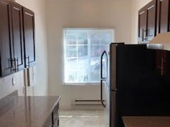 2709 Ivy Dr #4, Oakland, CA 94606